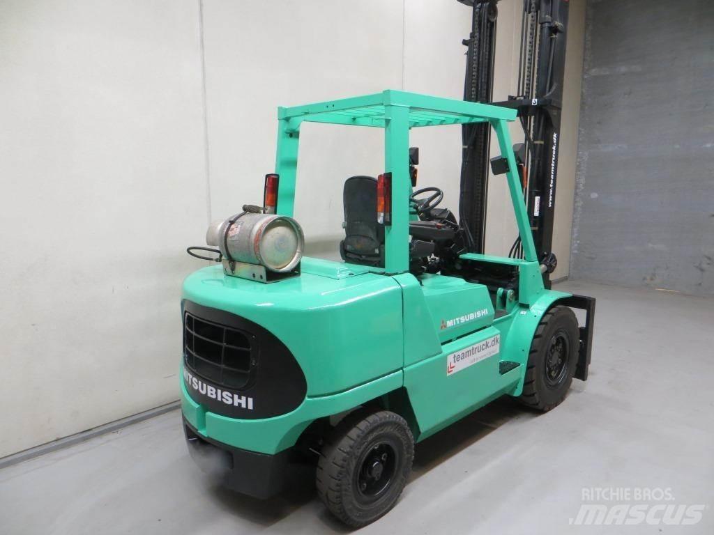 Mitsubishi FG45K2 Gasolmotviktstruckar