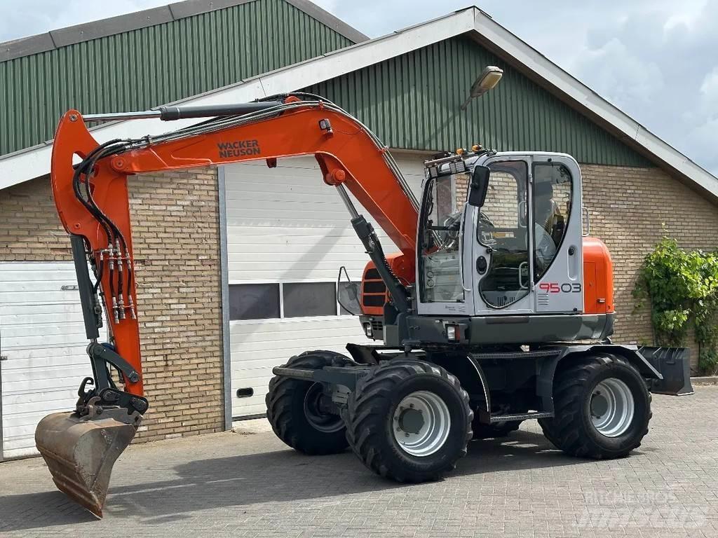 Neuson 9503 Midigrävmaskiner 7t - 12t