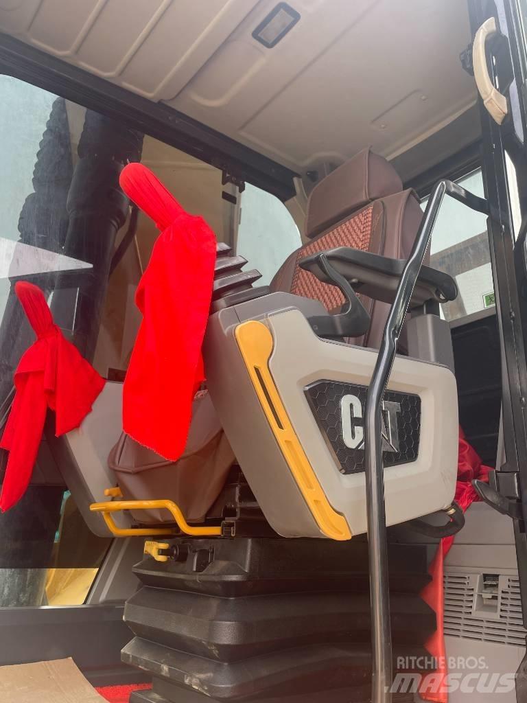 CAT CAT323GC Bandgrävare