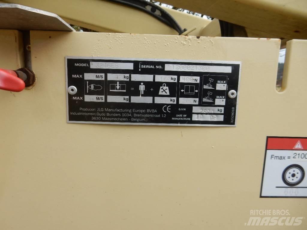JLG 3246 ES Saxliftar