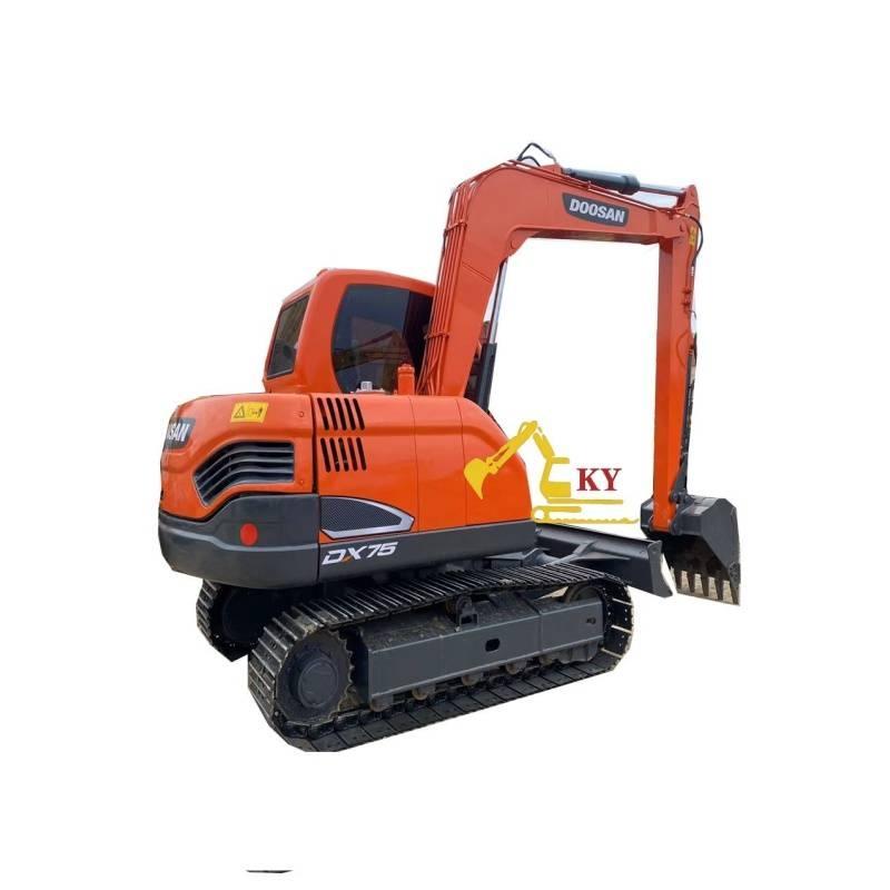 Doosan DX 75-9 Bandgrävare