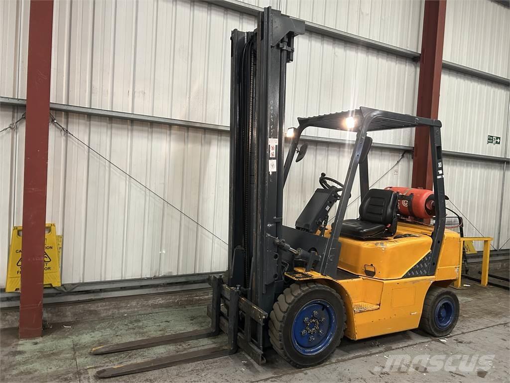Daewoo G25E-3 Gasolmotviktstruckar