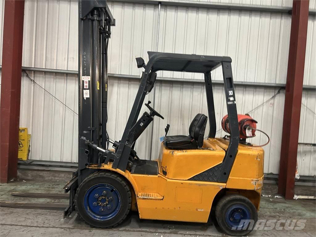 Daewoo G25E-3 Gasolmotviktstruckar