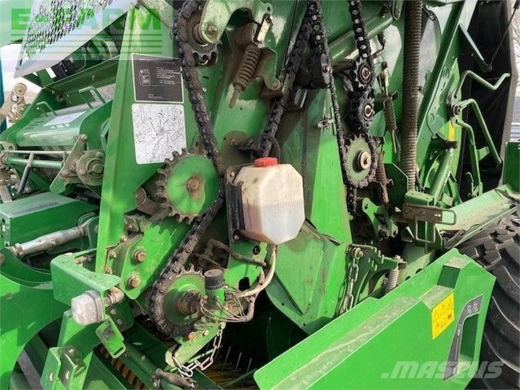 John Deere 960 Fyrkantspressar