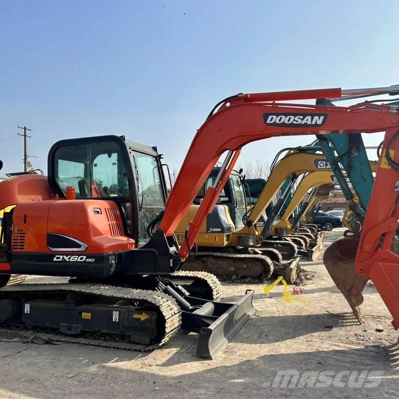 Doosan DX 60-9 C Bandgrävare