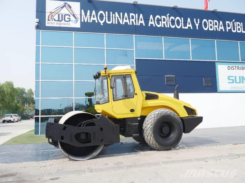 Bomag BW 211 D-4 Tvåvalsvältar