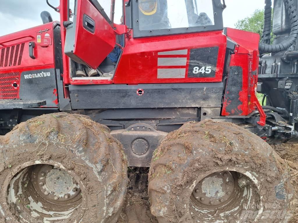Komatsu 845 Skotare