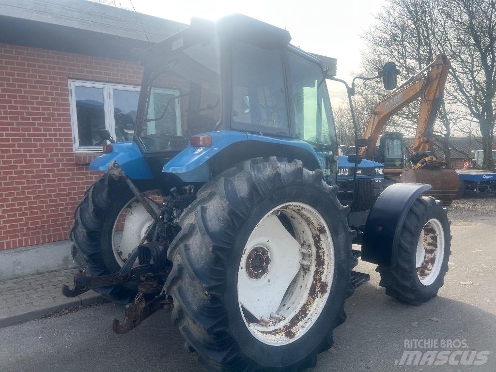 New Holland 7740 Traktorer