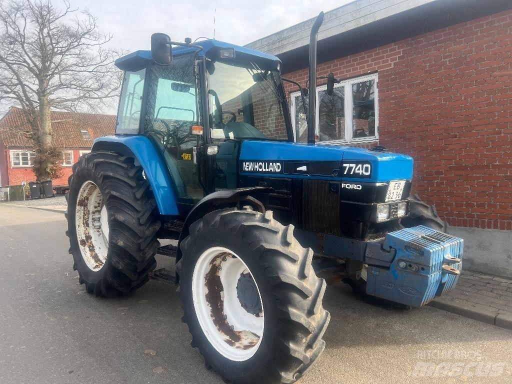 New Holland 7740 Traktorer