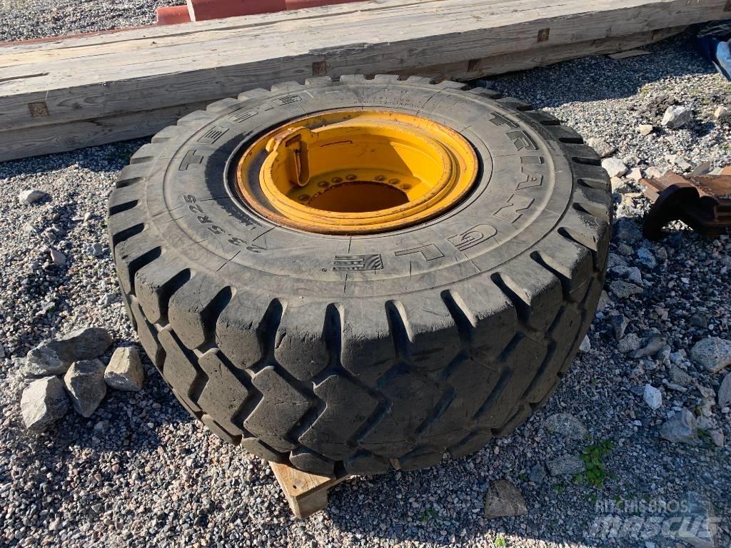 Volvo L120-L90 Däck, hjul och fälgar