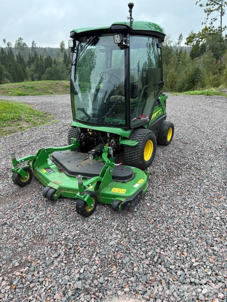 John Deere 1585 Åkgräsklippare