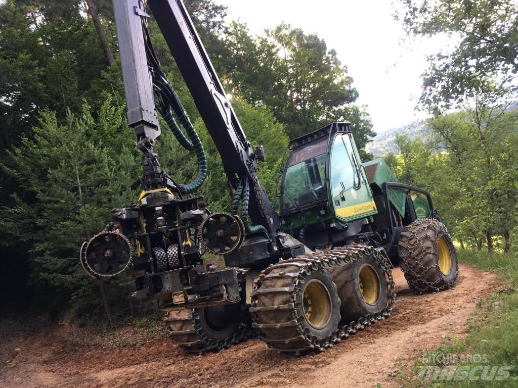 John Deere 1270 D Skördare
