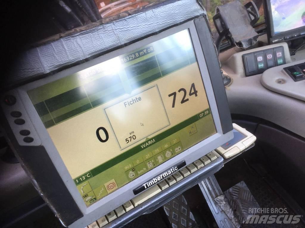 John Deere 1270 D Skördare