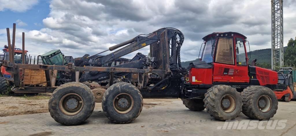 Komatsu 895 Skotare