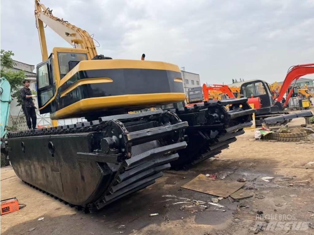 CAT 320 B L Bandgrävare