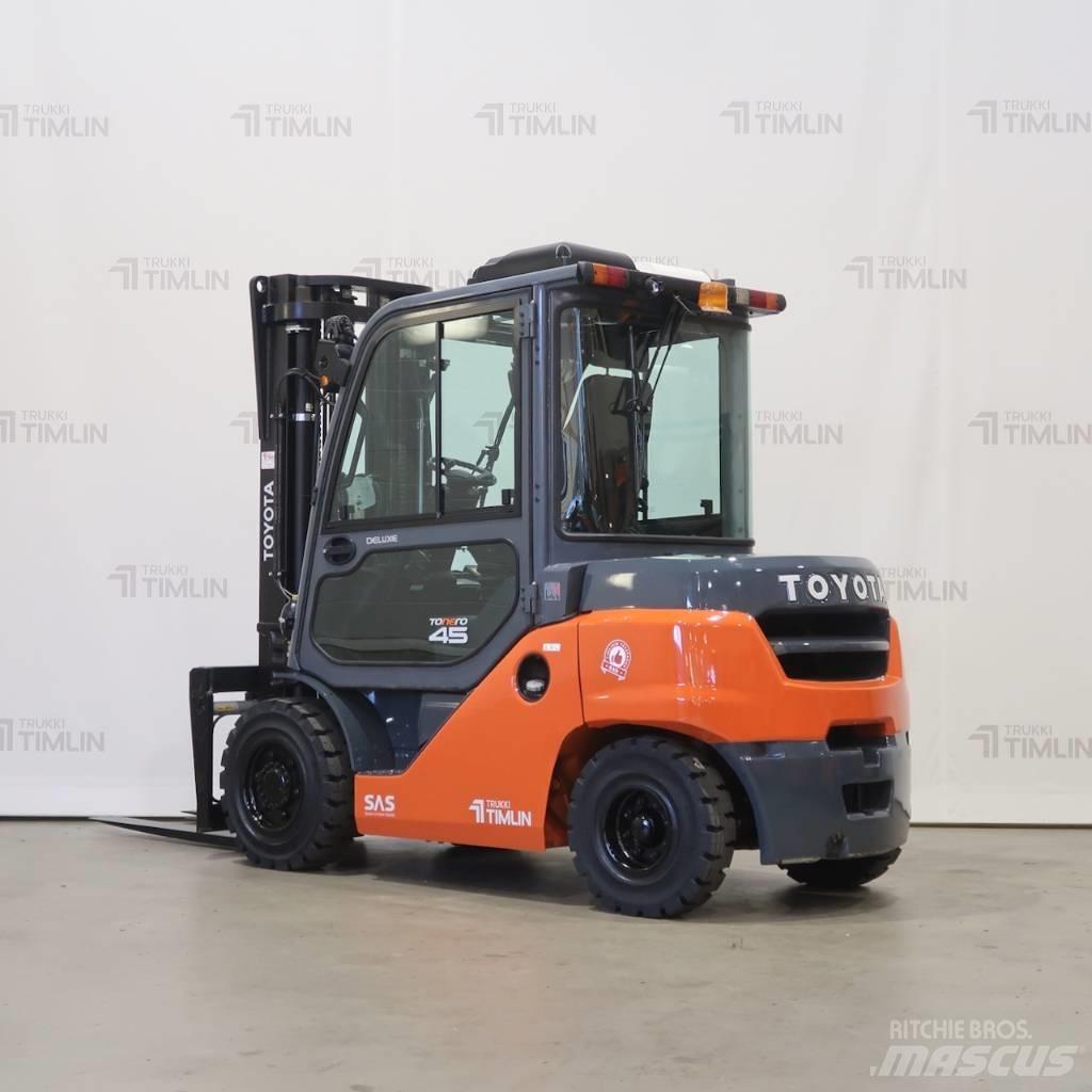 Toyota 40-8FD40N Dieselmotviktstruckar