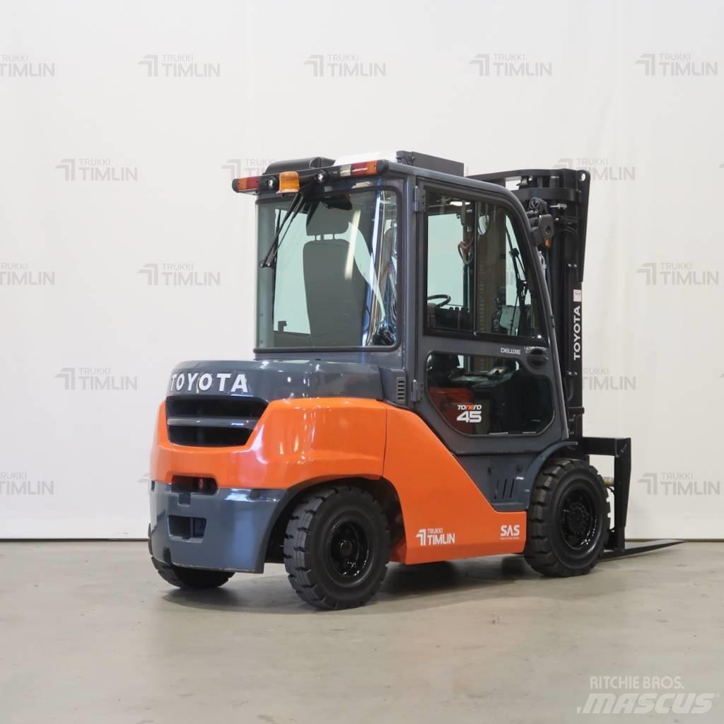 Toyota 40-8FD40N Dieselmotviktstruckar