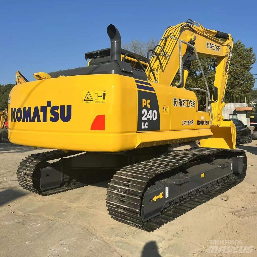 Komatsu PC240LC-8 Minigrävare < 7t