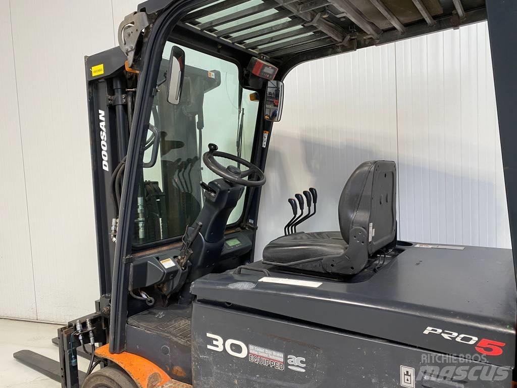 Doosan B30X-5 Elmotviktstruckar