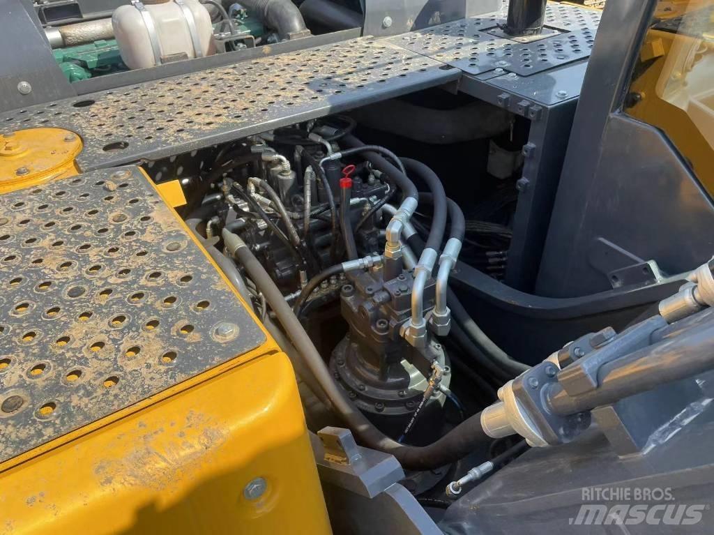 Volvo EC 220 Bandgrävare