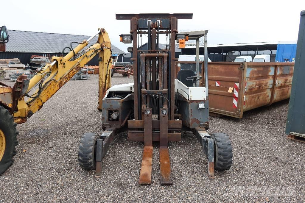 TCM TKL 3 x 3-M Fordonstruckar