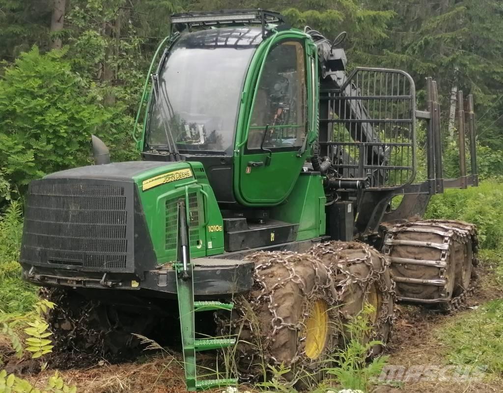 John Deere 1010 E Skotare