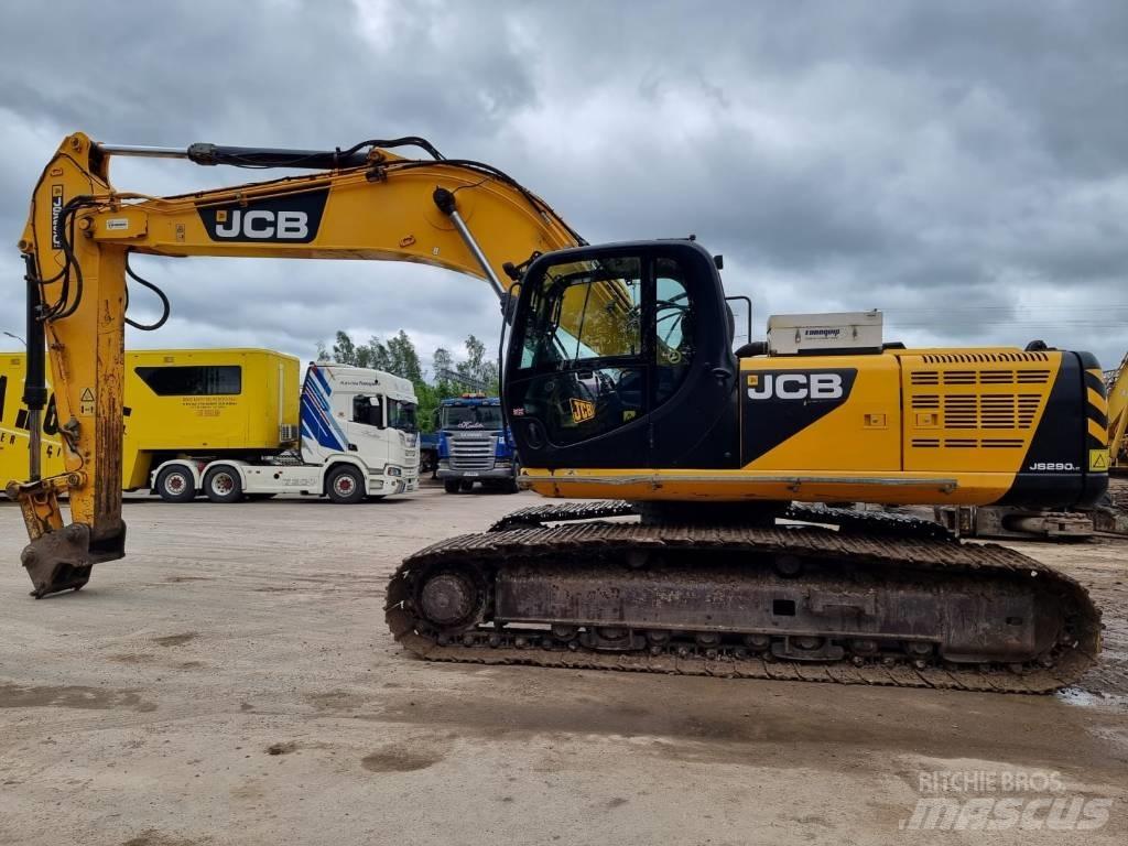 JCB JS 290 LC Bandgrävare