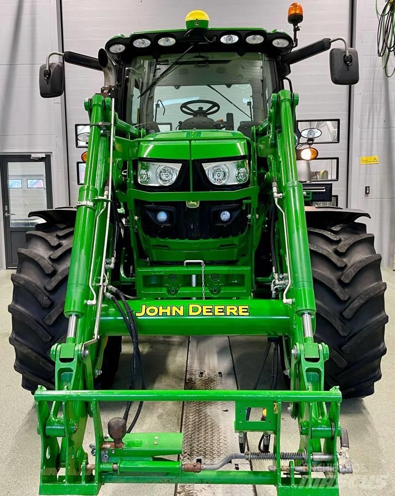 John Deere 6125 R Traktorer