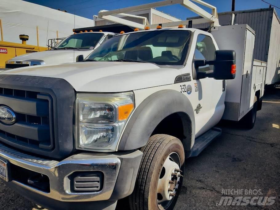 Ford F 550 Flakbilar/Pickuper