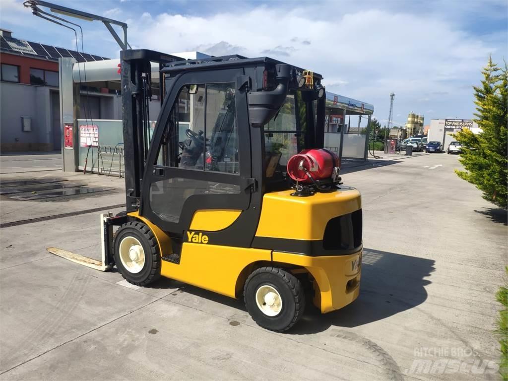 Yale GLP30VX Gasolmotviktstruckar