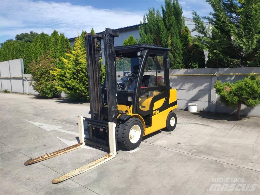 Yale GLP30VX Gasolmotviktstruckar