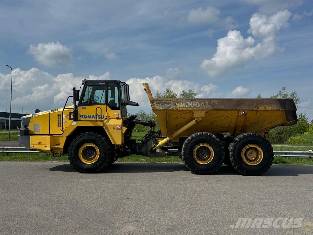 Komatsu HM300-2 Midjestyrd dumper
