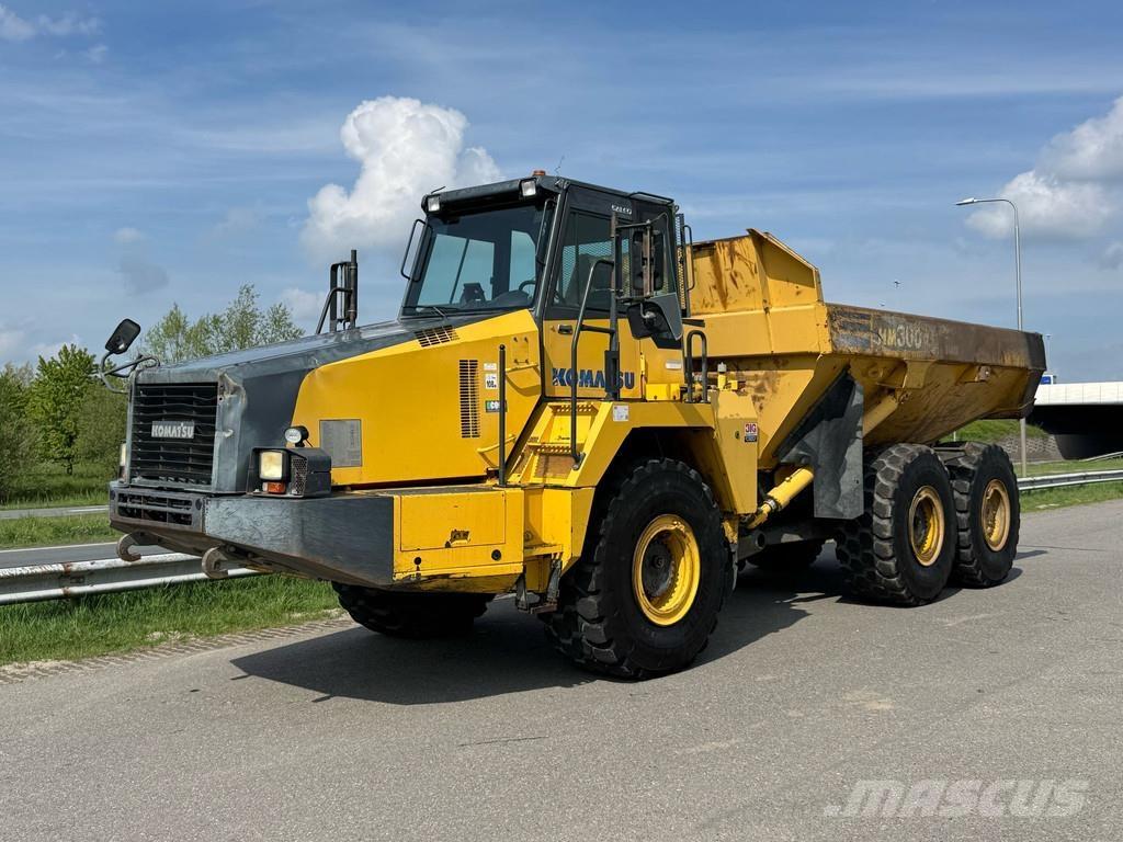 Komatsu HM300-2 Midjestyrd dumper