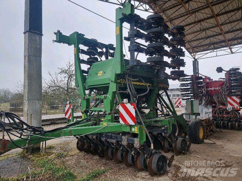 John Deere 750A Lantbruk - Övrigt