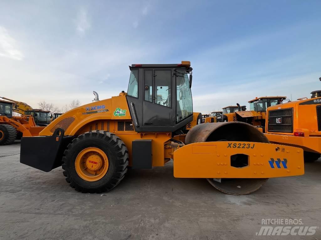 XCMG XS 223 J Envalsvältar