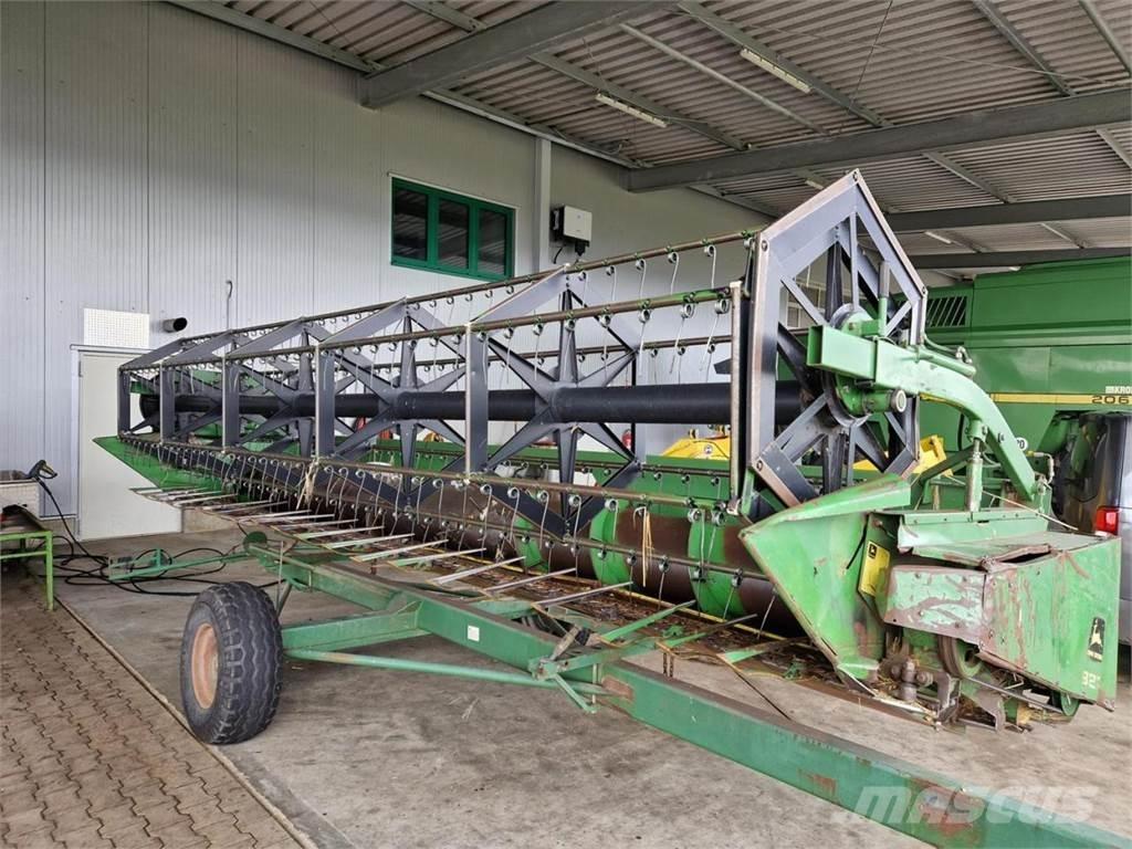 John Deere 2066 Skördetröskor