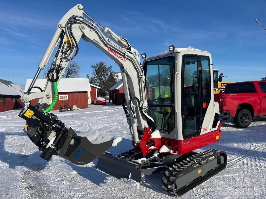 Takeuchi TB225 Minigrävare < 7t