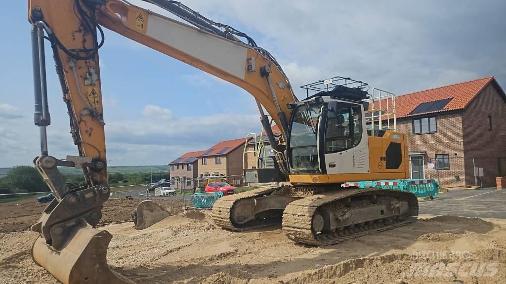 Liebherr R 922 LC Bandgrävare