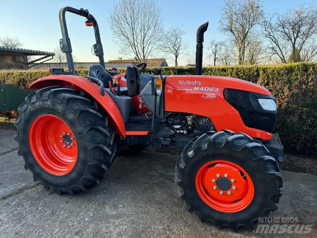 Kubota M 4-063 Traktorer
