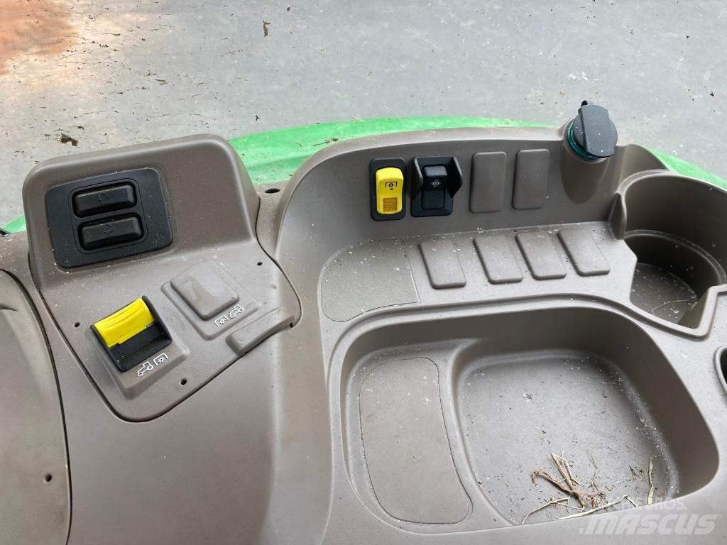 John Deere 5075E Traktorer