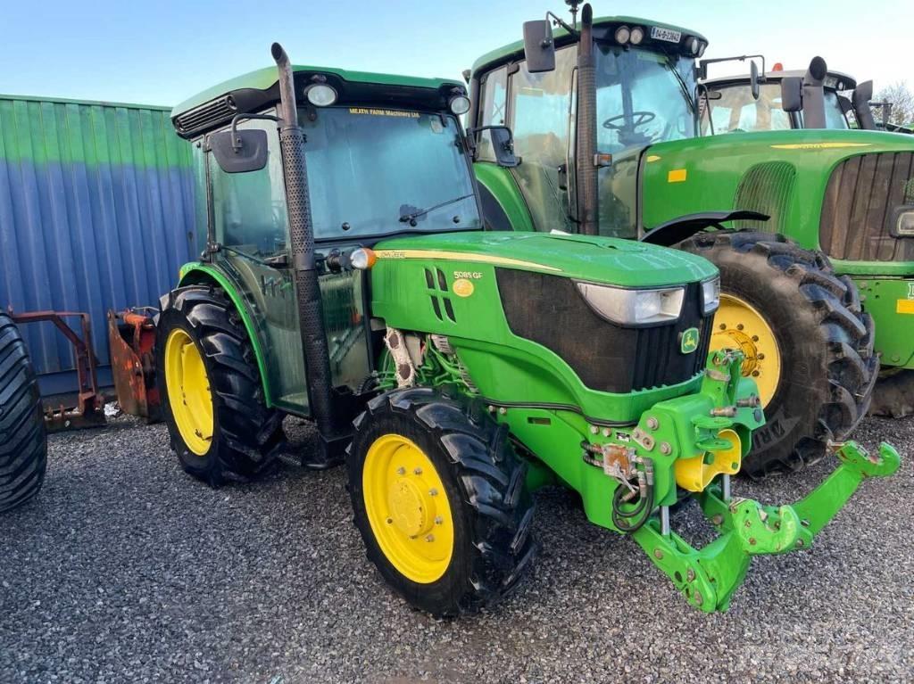 John Deere 5085 GF Traktorer