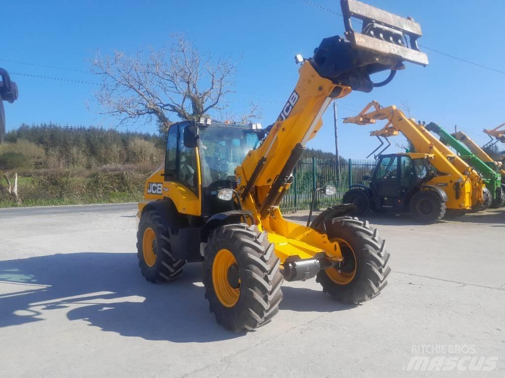 JCB TM 320 S Redskapsbärare för lantbruk