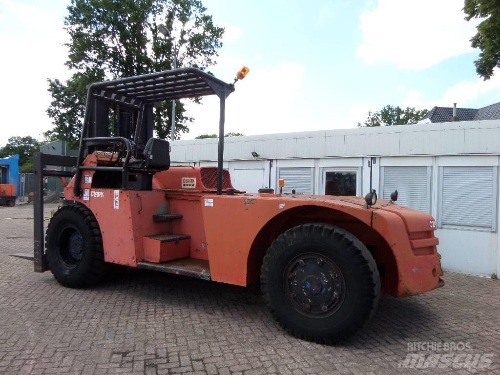 Clark CY450BD Dieselmotviktstruckar
