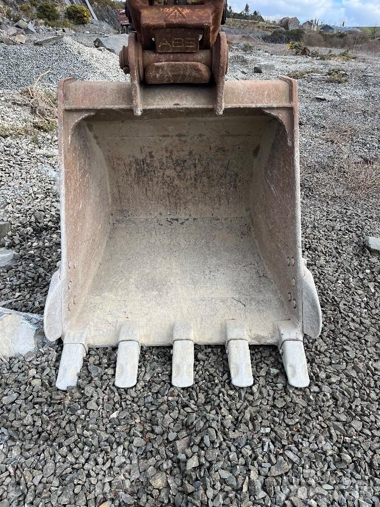 Komatsu PC 210 LC-8 Bandgrävare