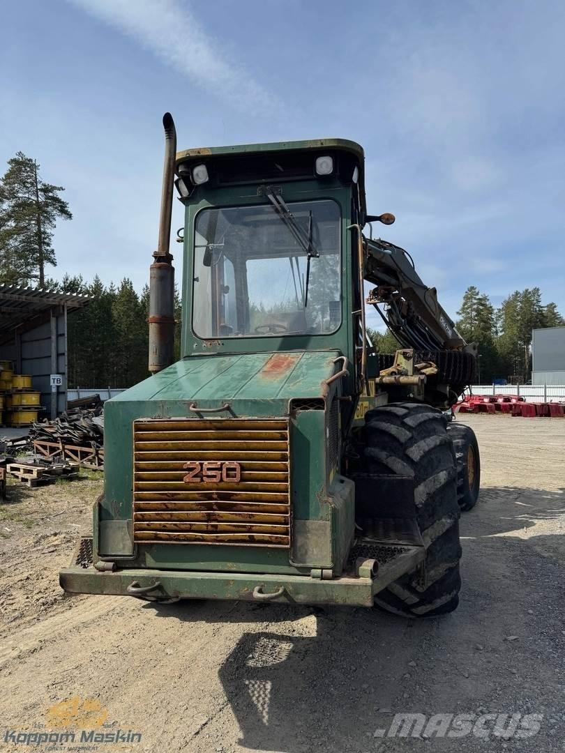 Ösa 250/706 Skördare