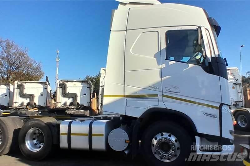 Volvo FH 440 Övriga bilar