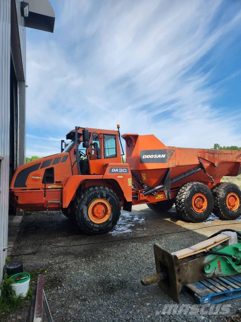 Doosan DA 30 Midjestyrd dumper