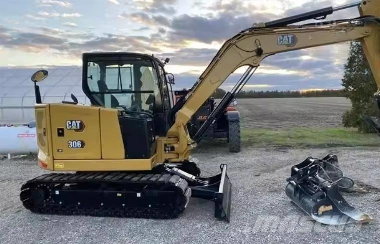 CAT 306 Minigrävare < 7t