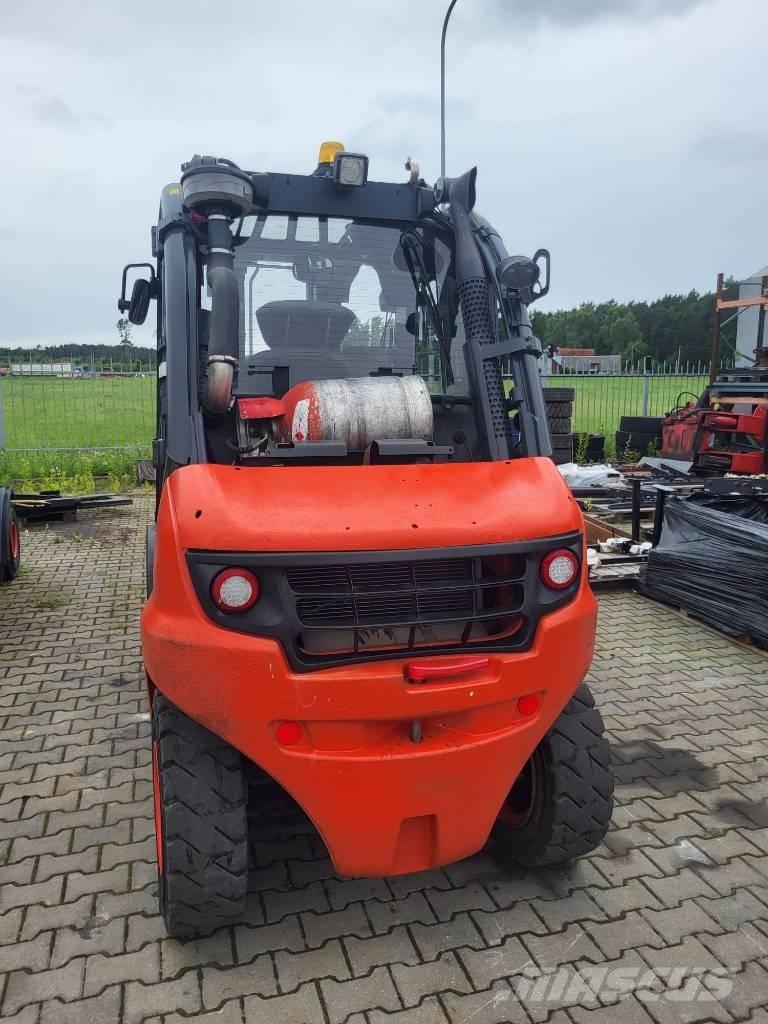 Linde H40T Gasolmotviktstruckar