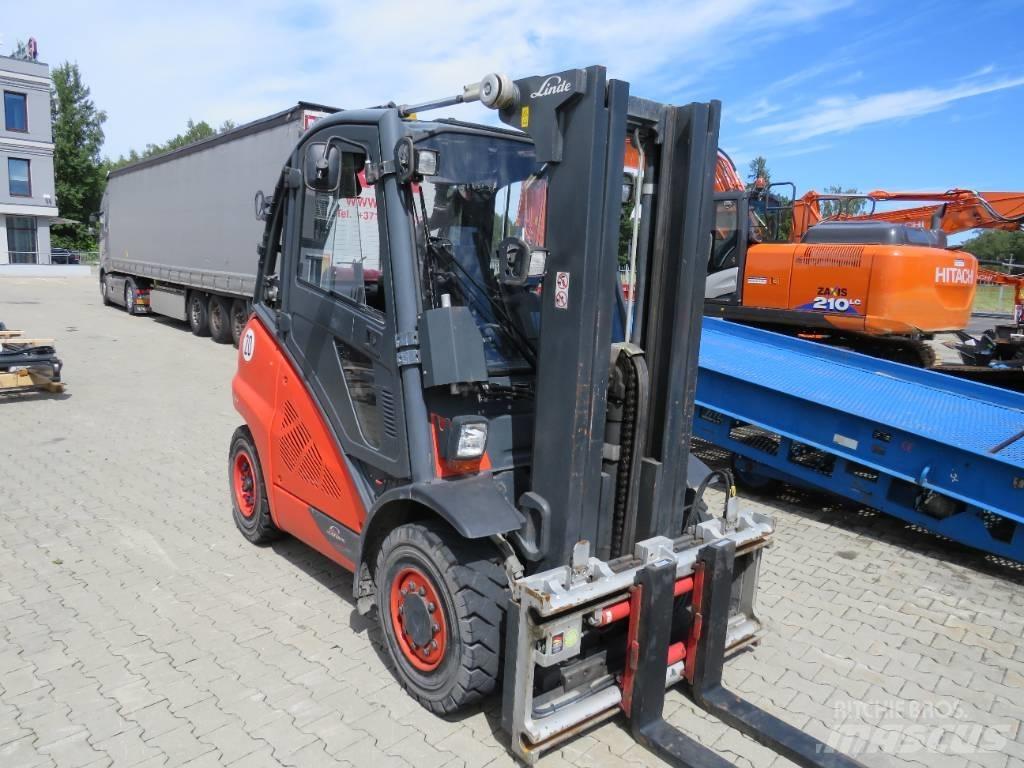 Linde H40T Gasolmotviktstruckar
